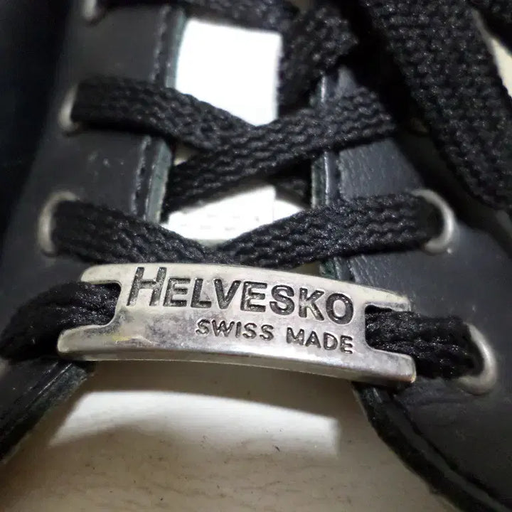 [BUNJANG] Helvesco Golf Shoes (Used) Size 260 / 후루룩구제2 245 헬베스코 골프화 중고 신발 260511