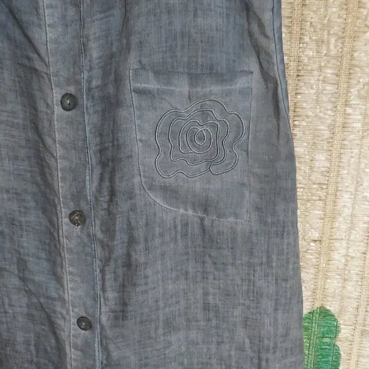 [BUNJANG] Linen Sleeveless Dress with Blue Floral Embroidery / 린넨 블루 꽃 자수 민소매 원피스