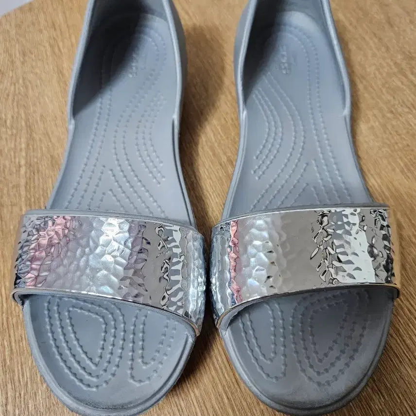 [BUNJANG] Crocs Lina Sandal Size 235 / 크록스 리나 샌들 235
