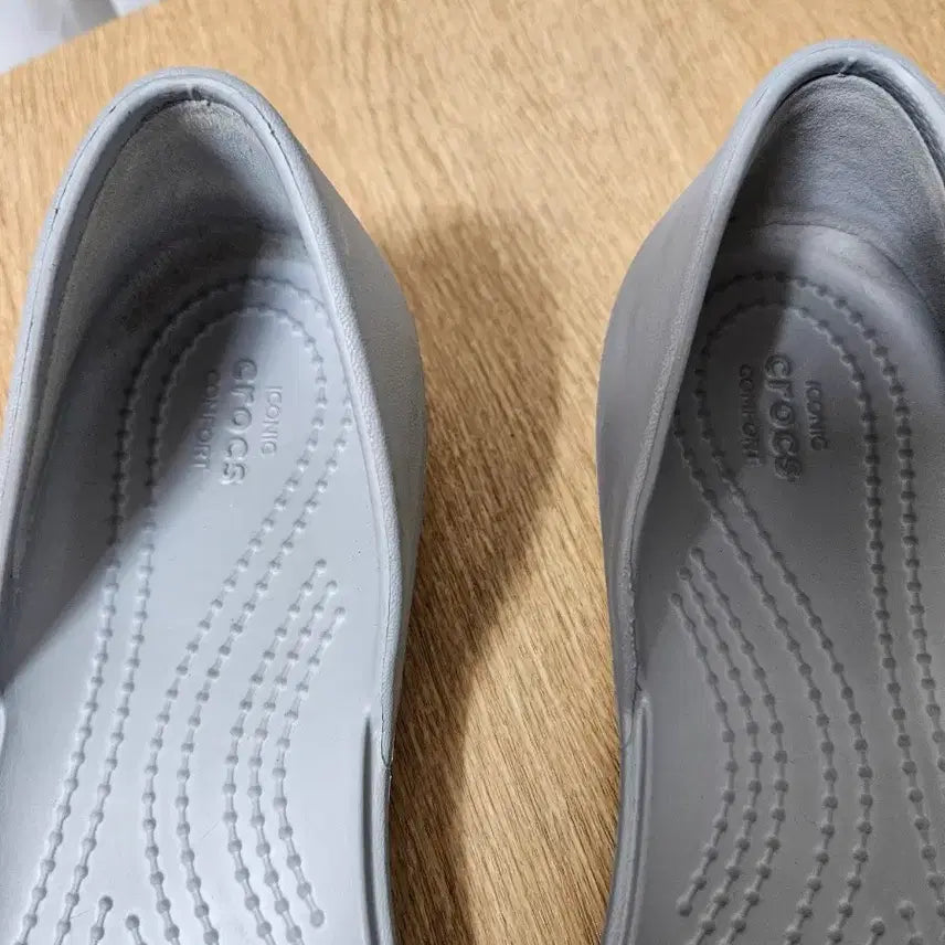 [BUNJANG] Crocs Lina Sandal Size 235 / 크록스 리나 샌들 235