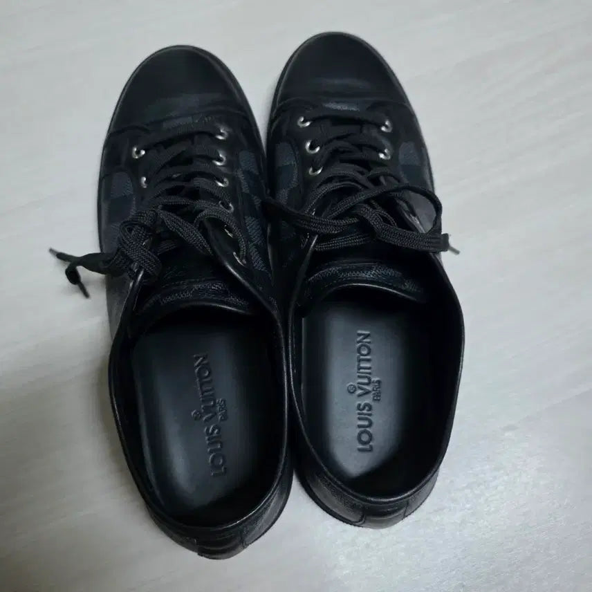 [BUNJANG] Louis Vuitton Damier Graphite Leather Sneakers / [정품감별완료] 루이비통 다미에 그라파이트 레더스니커즈 (6.5 사이즈)