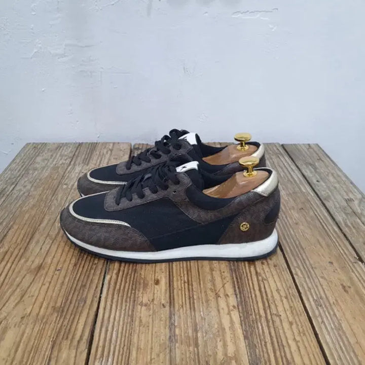 [BUNJANG] Michael Kors Sneakers (235mm) / 마이클코어스 운동화 (235MM)