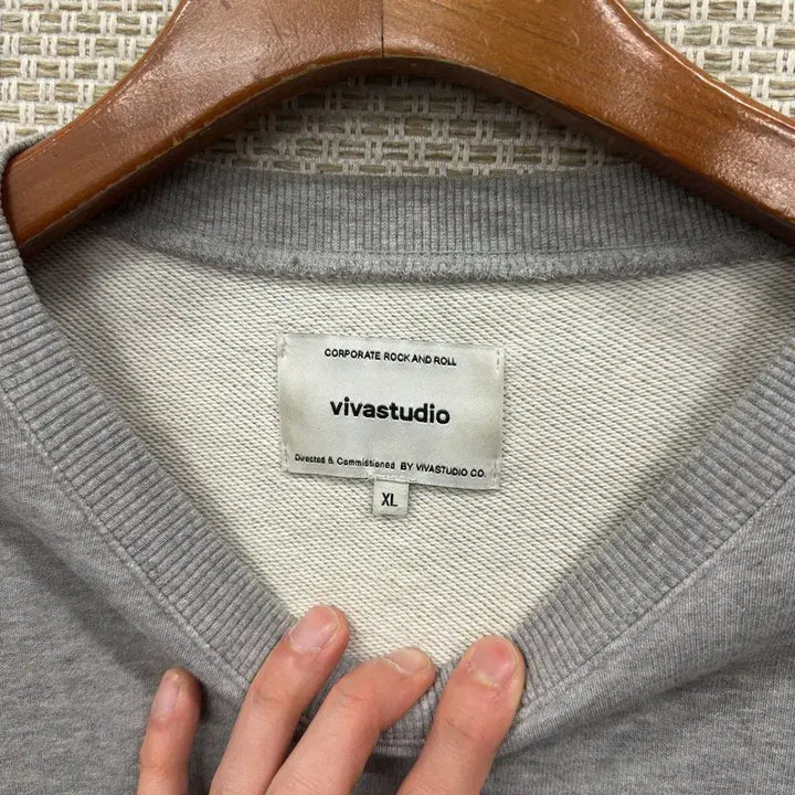 [BUNJANG] Vivastudio Sweatshirt Crewneck XL / 비바스튜디오 스웻셔츠 맨투맨 XL D01509