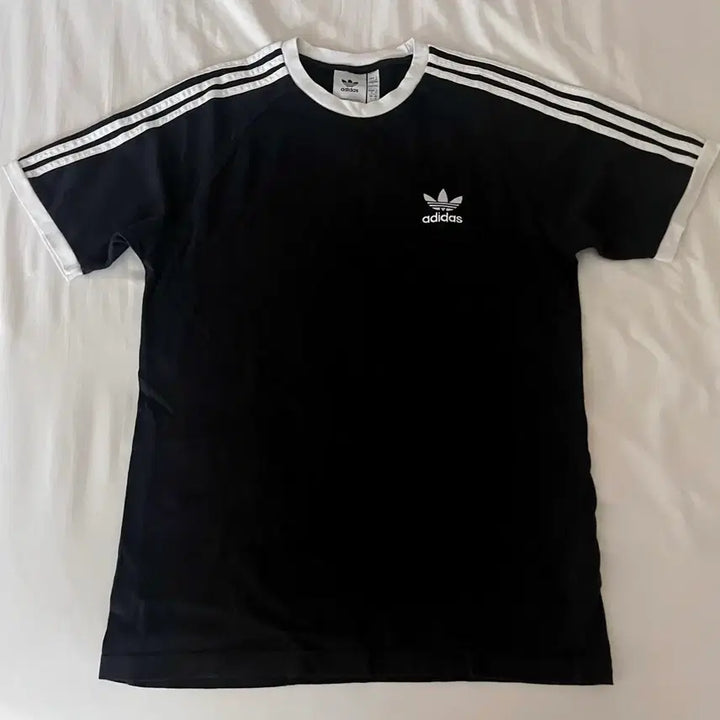 [BUNJANG] Adidas Adicolor Classic 3-Stripes T-Shirt Black / 아디다스 아디컬러 클래식 삼선 티셔츠 블랙 반팔