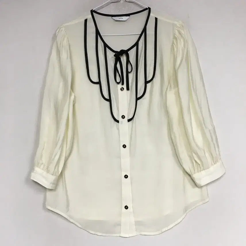 [BUNJANG] Satin Tencel Ribbon Blouse / SATIN 샤틴 텐셀 리본 블라우스 66