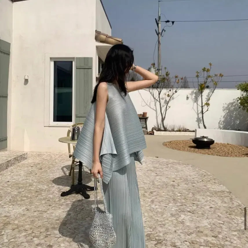 [BUNJANG] Jdemong Pleats Glow Volume Camisole Mint (Regular Length) / 제이드몽 플리츠 글로우 볼륨 나시탑 민트(기본기장)