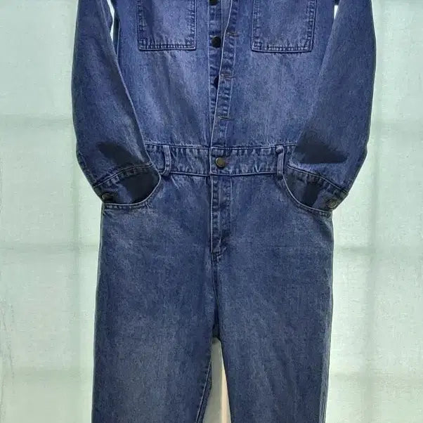 [BUNJANG] Denim Jumpsuit with Brooch / 데님 청 점프수트