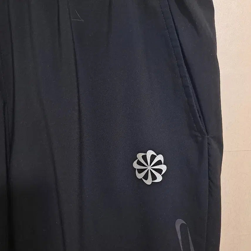 [BUNJANG] Nike Black Lightweight Training Pants Size 35 / 나이키 블랙경량 트레이닝 바지 35사이즈