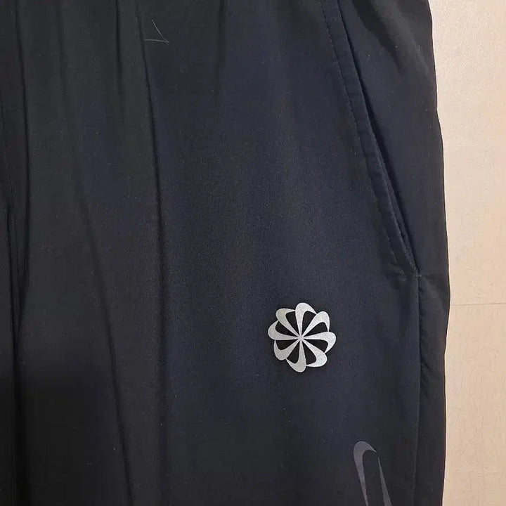 [BUNJANG] Nike Black Lightweight Training Pants Size 35 / 나이키 블랙경량 트레이닝 바지 35사이즈