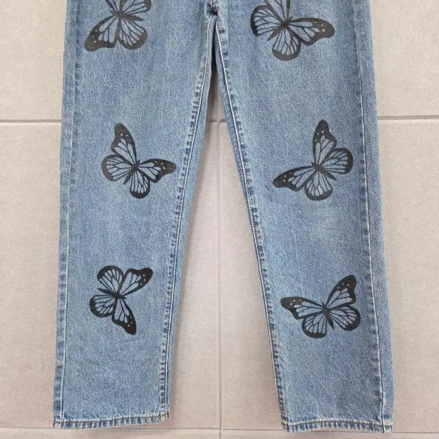 [BUNJANG] Princess Polly Butterfly Print Straight Leg Jeans US 6 / 프린세스 폴리 나비 프린팅 데님 팬츠