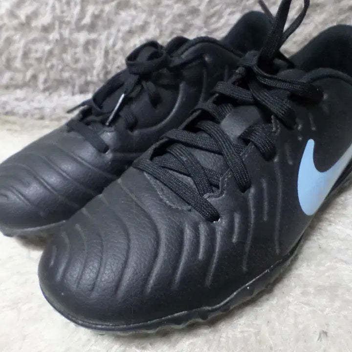 [BUNJANG] Nike Legend Kids Junior Futsal Shoes / 후루룩구제 235 나이키 레전드 키즈 주니어 아동화 풋살화260511