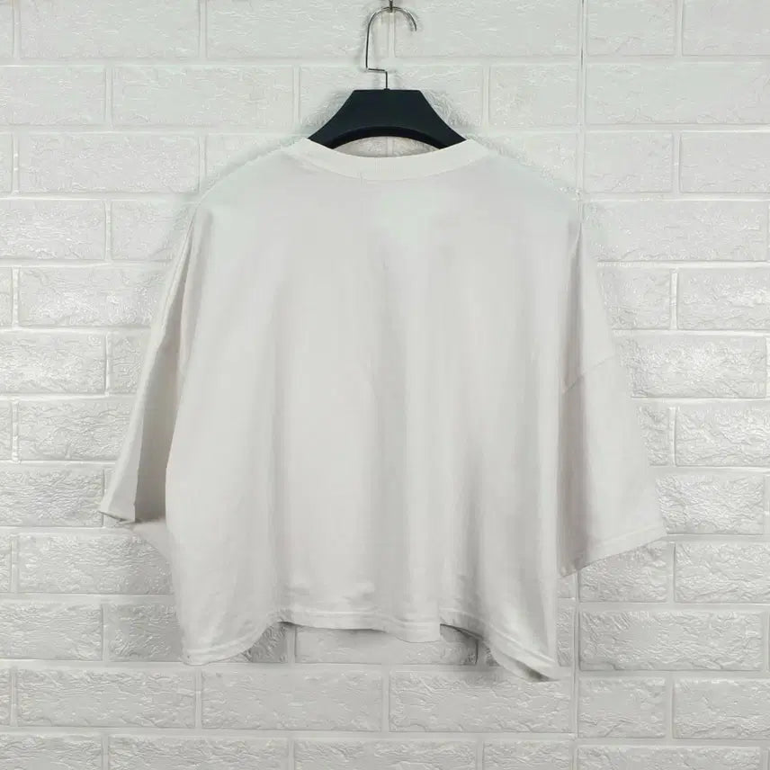 [BUNJANG] Vannique Oversized Cropped T-Shirt / [F]반에이크 오버핏 크롭티