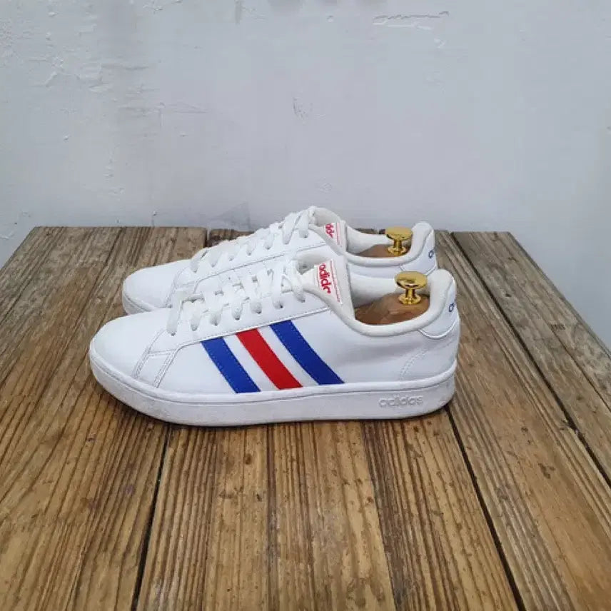 [BUNJANG] Adidas Grand Court Base Shoes (250mm) / 아디다스 그랜드 코트 베이스 (250MM)
