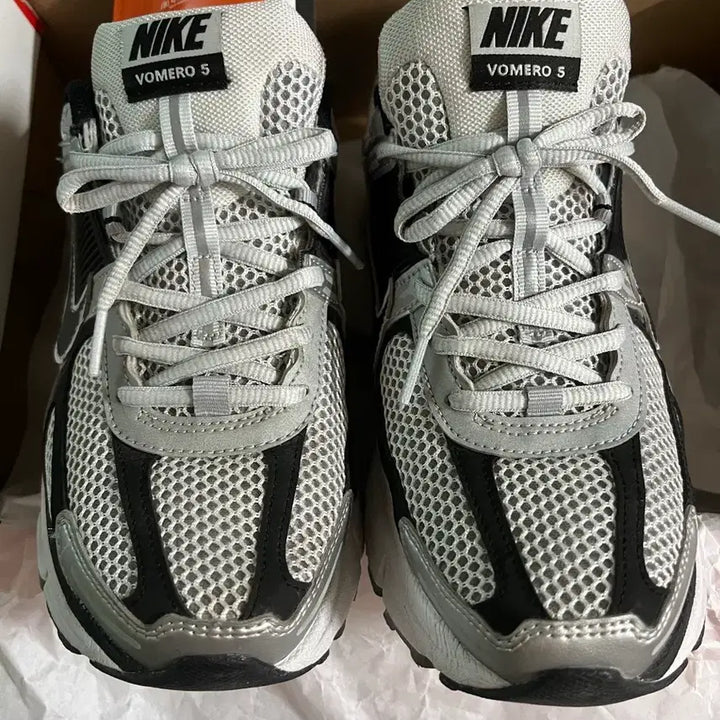 [BUNJANG] Nike Vomero 260 / 나이키 보메로 260