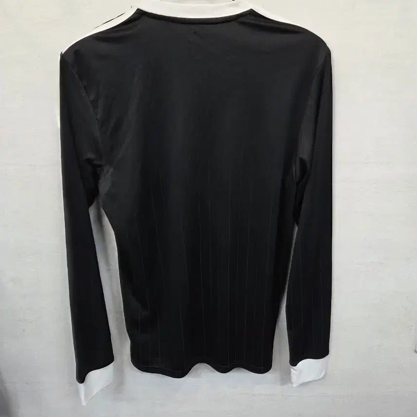 [BUNJANG] Adidas Tavella 18 Stripe V-Neck Jersey Long Sleeve M / 아디다스 타벨라 18 스트라이프 브이넥 져지긴팔 m