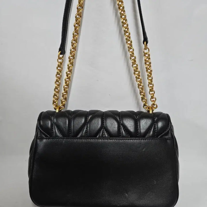 [BUNJANG] GEIGER Black Quilted Gold Chain Shoulder Bag / GEIGER 블랙 퀼팅 금장 체인백