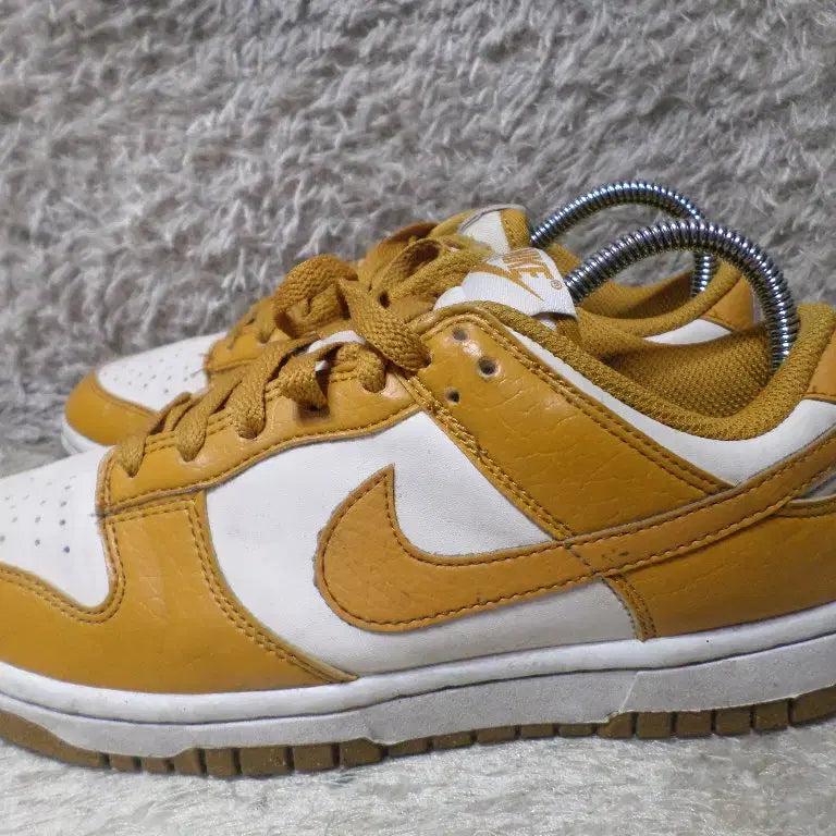 [BUNJANG] Nike Dunk Low Next Nature Mustard / 후루룩구제2 235 나이키 덩크로우 넥스트 네이저 머스타드260511