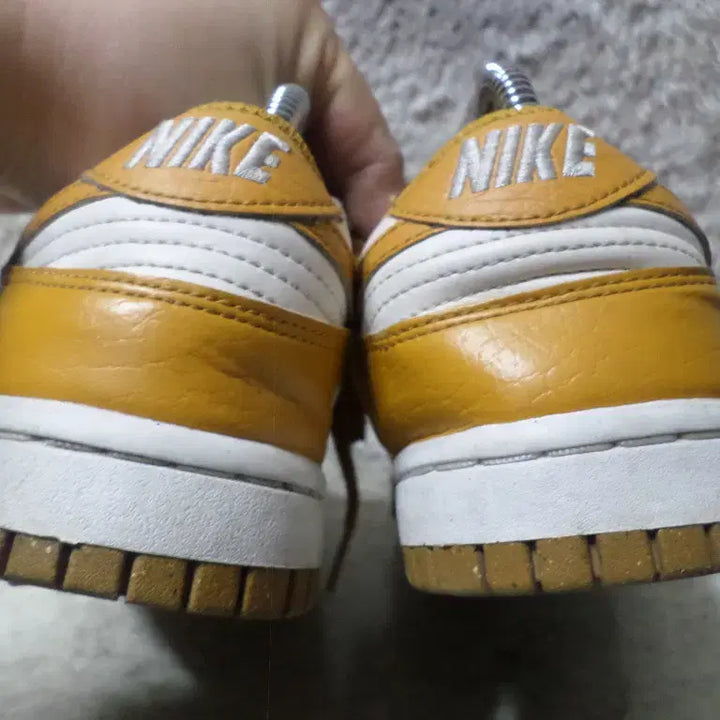 [BUNJANG] Nike Dunk Low Next Nature Mustard / 후루룩구제2 235 나이키 덩크로우 넥스트 네이저 머스타드260511
