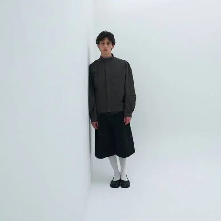 [BUNJANG] Amomento 25SS Wide Bermuda Pants Dark Grey (L) / 25ss 아모멘토 와이드 버뮤다 팬츠 L