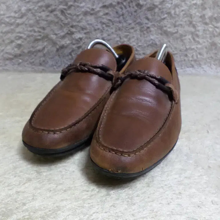 [BUNJANG] SODA Loafers Slip-on Shoes / 후루룩구제2 255 소다 구두 로퍼 슬립온 중고 신발 260511
