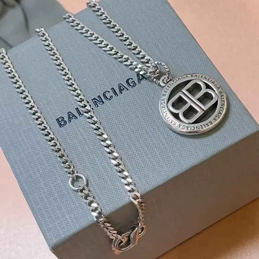 [BUNJANG] Balenciaga Vintage Necklace / 발렌시아가 빈티지 목걸이