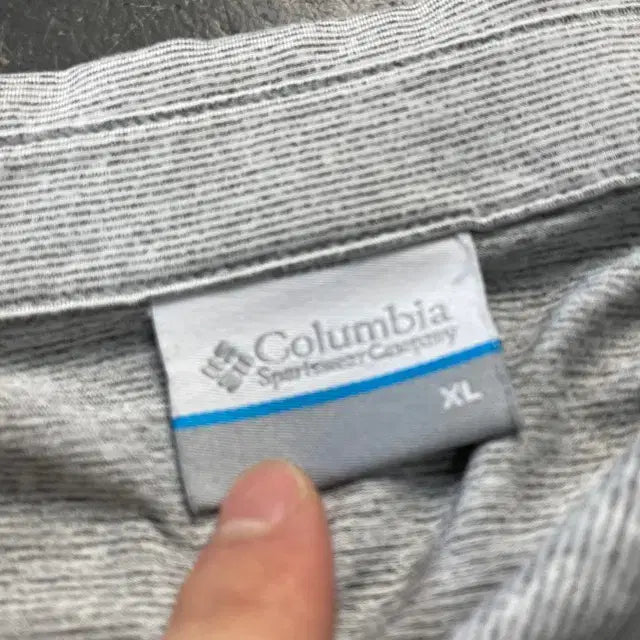 [BUNJANG] Columbia Vintage T-shirt / 105 컬럼비아 카라티