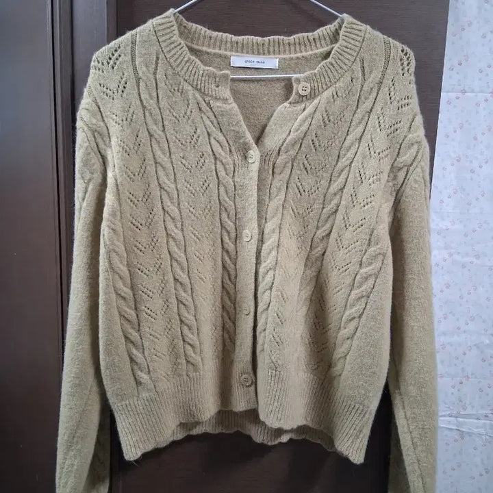 [BUNJANG] Grace Muse Cable Knit Cardigan (Free Size) / grace muse 케이블 니트 가디건(프리)