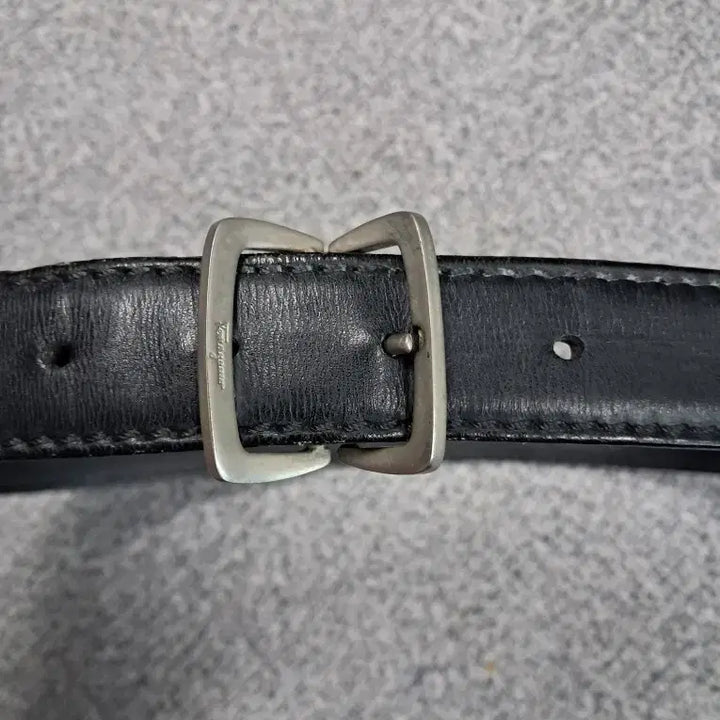 [BUNJANG] Salvatore Ferragamo Black Leather Belt / 페라가모 블랙 가죽 벨트