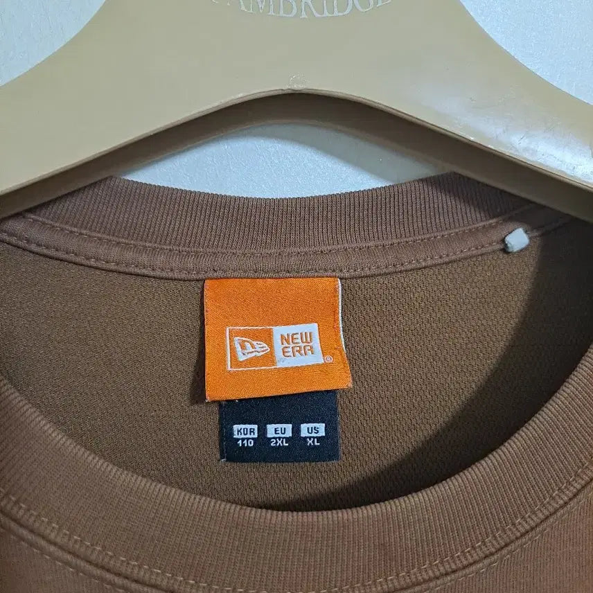 [BUNJANG] New Era Short Sleeve T-Shirt Size 115 / 뉴에라 반팔티 115사이즈
