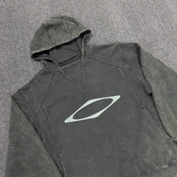 [BUNJANG] Mischief Bleached Pullover Washed Black Hoodie / 미스치프 블리치드 풀오버 워시드 블랙 후드