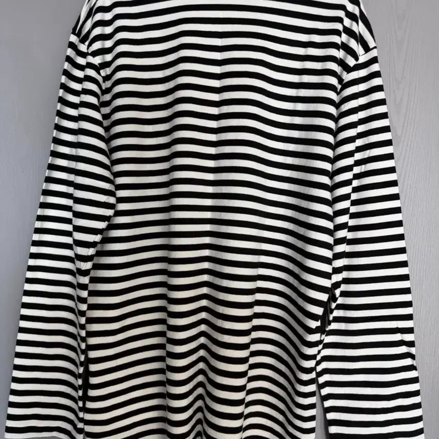 [BUNJANG] Comme des Garçons Play Striped Long Sleeve T-Shirt (Black/White) / 꼼데가르송 스트라이프 티셔츠