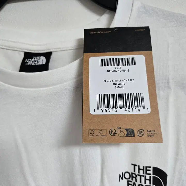 [BUNJANG] The North Face Authentic New Short Sleeve T-Shirt (Size S) / 정품 새상품 노스페이스 반팔티 s
