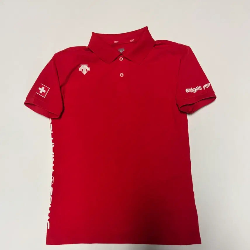 [BUNJANG] Descente Old School Swiss Triathlon Cooling Short Sleeve Polo T-Shirt / 데상트 올드스쿨 스위스 트라이애슬론 쿨링 폴로 반팔 티셔츠