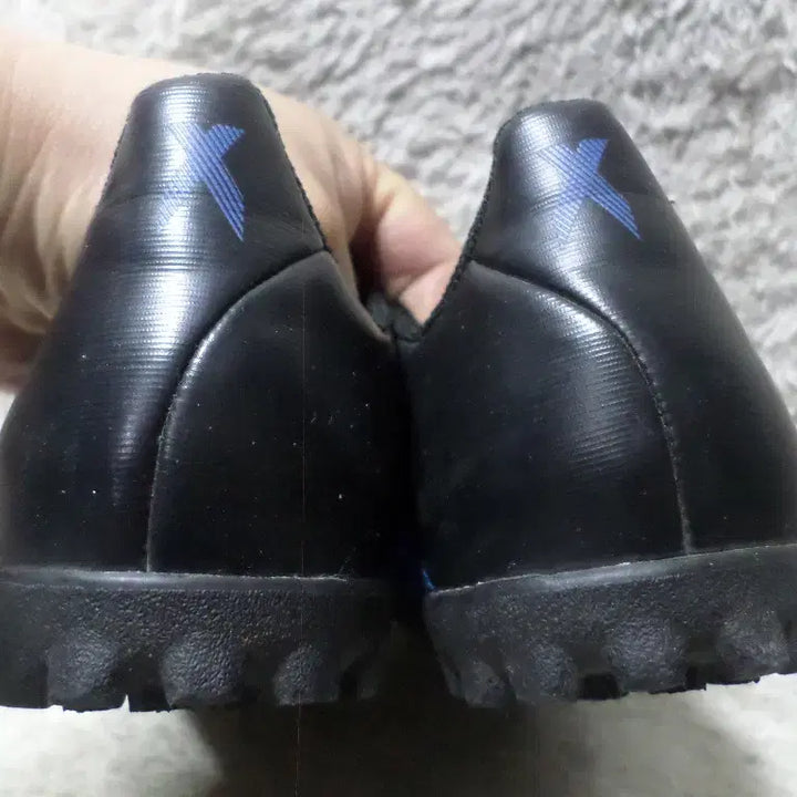[BUNJANG] Adidas Futsal Shoes Kids Junior / 후루룩구제2 220 아디다스 X 풋살화 키즈 아동화 주니어260511