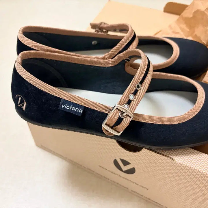 [BUNJANG] Victoria Oda Mary Jane Shoes / 빅토리아 오다 메리제인