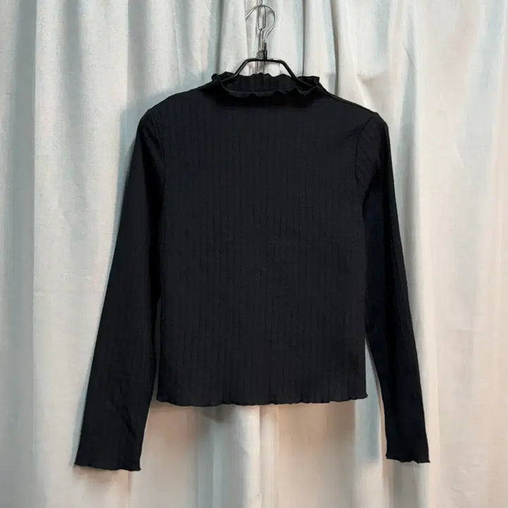 [BUNJANG] H&amp;M Black Frill Crop Long Sleeve T-Shirt / [55] H&amp;M 에이치엔엠 블랙 프릴 크롭 긴팔티 슬리브