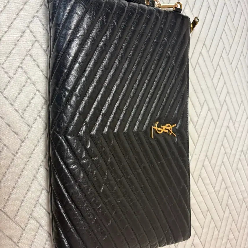[BUNJANG] Saint Laurent Black Leather Quilted Clutch Bag / 생로랑 블랙 레더 클러치 백