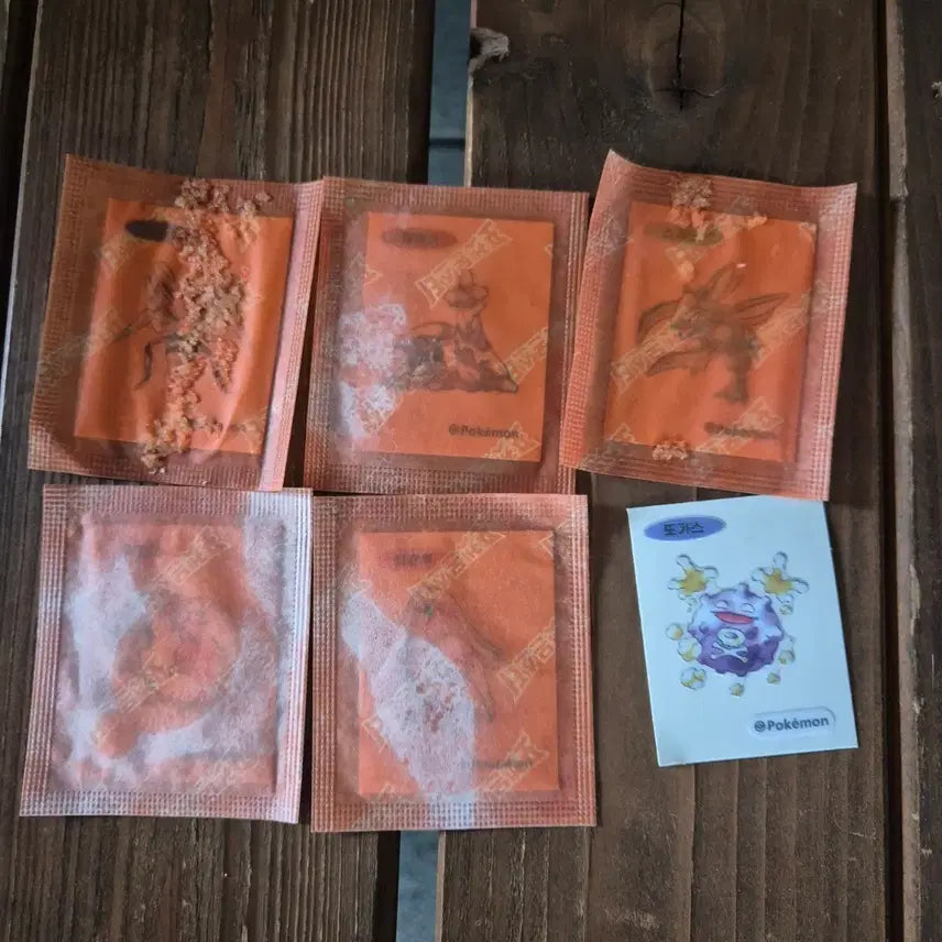 [BUNJANG] Pokemon Bread 30th Anniversary Stickers Collection / 포켓몬스터 빵  30주년 띠부씰 모음