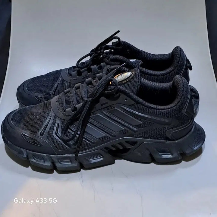 [BUNJANG] Adidas Climacool Mesh Running Shoes Black 260mm / 아디다스 클라이마 쿨 메쉬 운동화 260mm