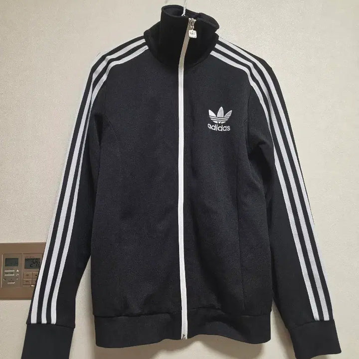 [BUNJANG] Adidas Black Three-Stripes Track Top / 아디다스 블랙 삼선 트랙탑 139번