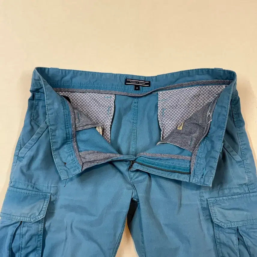 [BUNJANG] Tommy Hilfiger 34inch Relaxed Fit Cargo Shorts / 34inch) 타미힐피거 릴렉스핏 카고팬츠 반바지