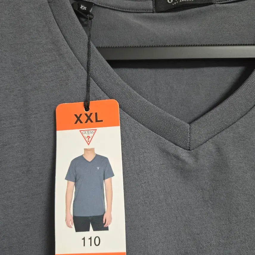 [BUNJANG] Guess V-Neck Short Sleeve T-Shirt (XXL) / 정품 새상품 게스 브이넥 반팔 티셔츠 XXL