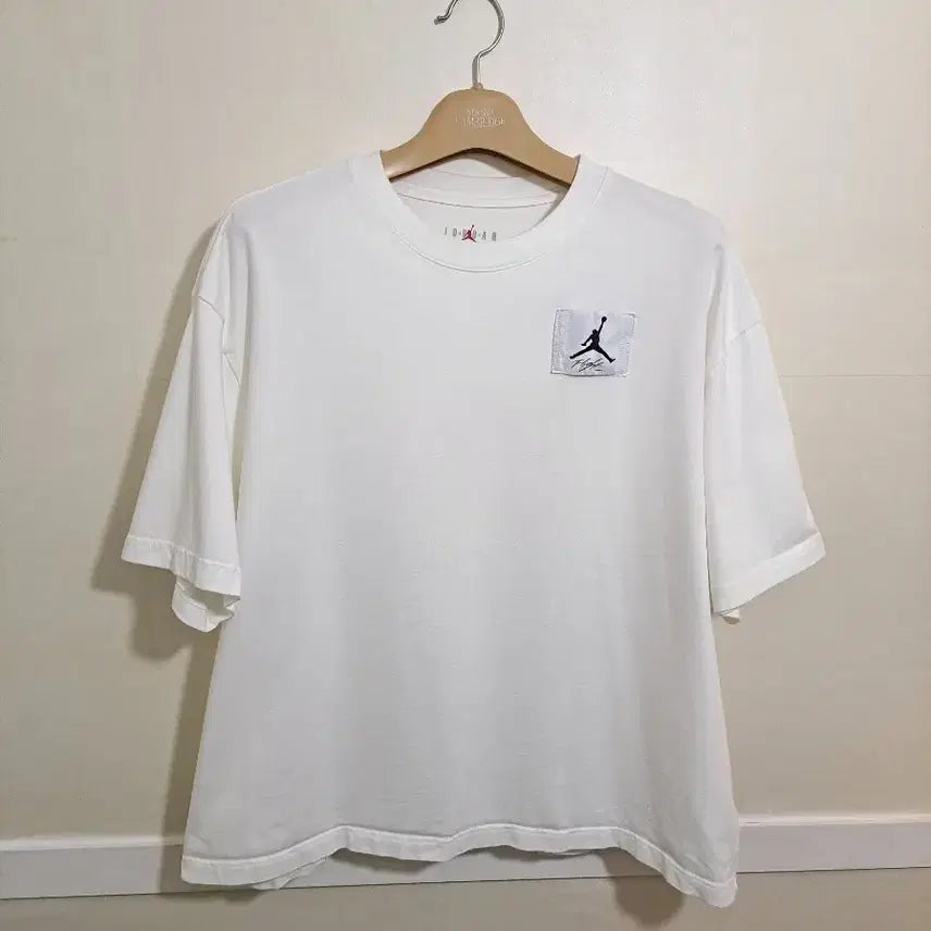 [BUNJANG] Jordan Flight Short Sleeve T-Shirt White Size 115 / 조던 화이트 Flight 반팔 티셔츠 115사이즈
