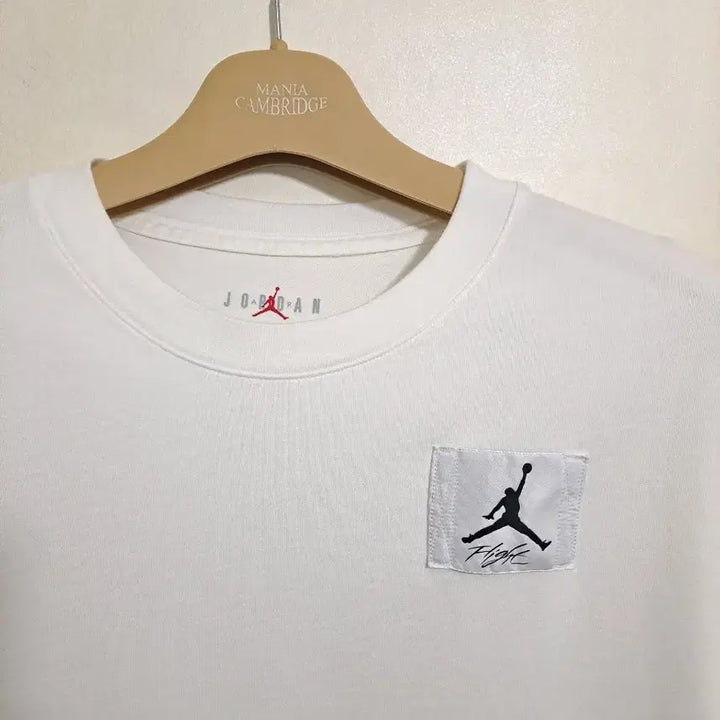 [BUNJANG] Jordan Flight Short Sleeve T-Shirt White Size 115 / 조던 화이트 Flight 반팔 티셔츠 115사이즈