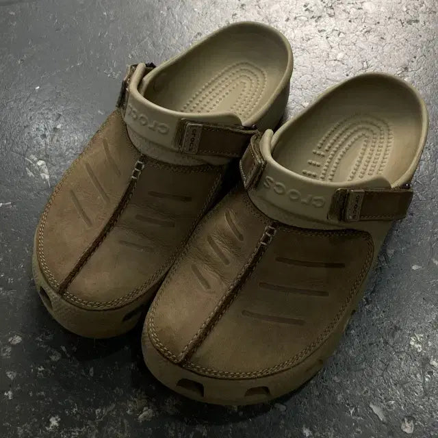 [BUNJANG] Crocs Yukon Mesa Clogs / 270 크록스 유콘 메사 클로그