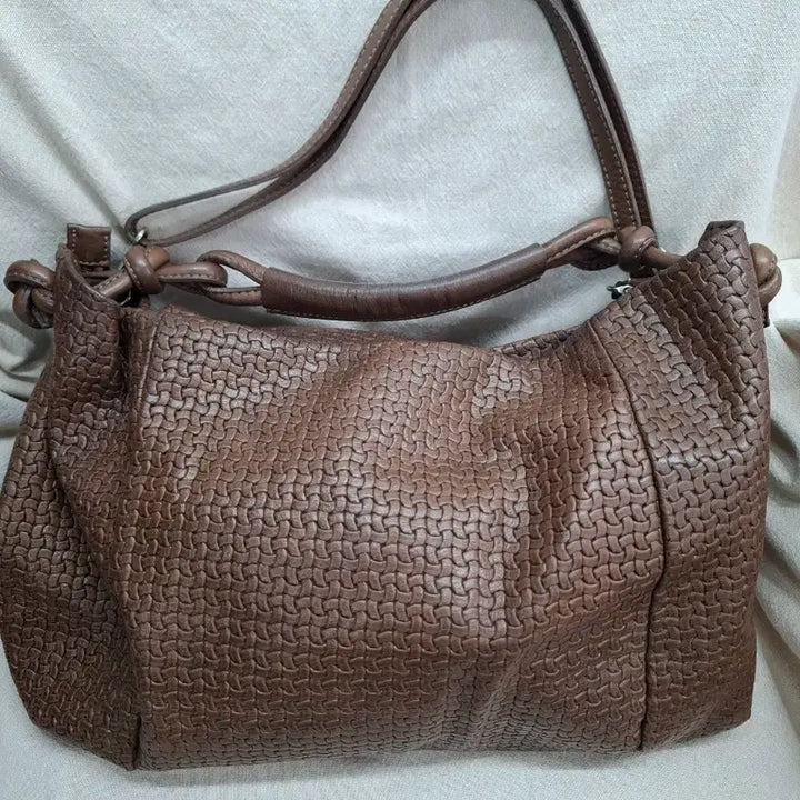 [BUNJANG] Pelleteria Veneta Leather Woven Shoulder Bag / Pelleteria Veneta 가죽 위빙 브라운백