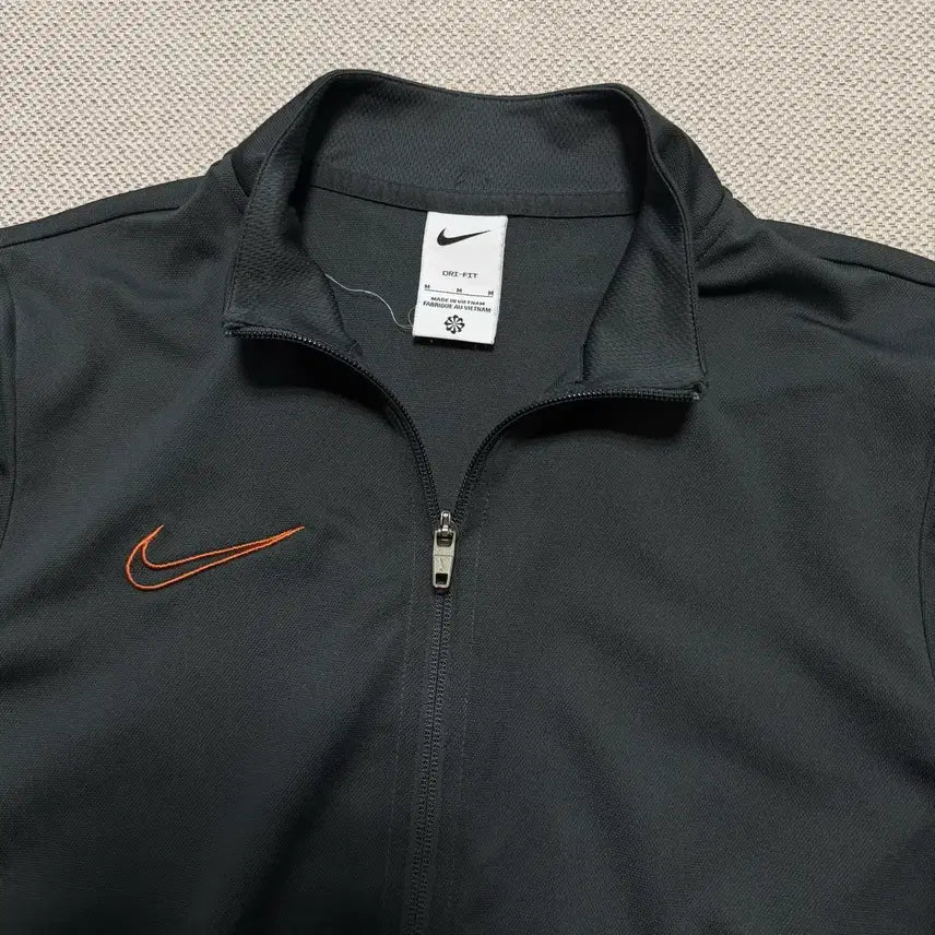 [BUNJANG] Nike Dri-FIT Swoosh Track Top / 나이키 드라이핏 스우시 트랙탑