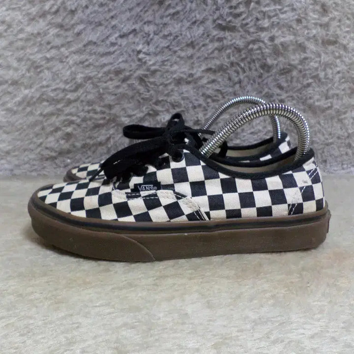 [BUNJANG] Vans Sneakers / 후루룩구제2 235 반스 스니커즈 중고 신발 260511