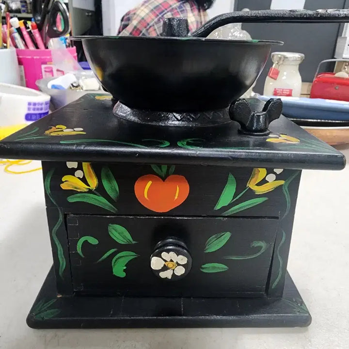 [BUNJANG] Antique European Coffee Grinder / 유럽에서온 옛날 