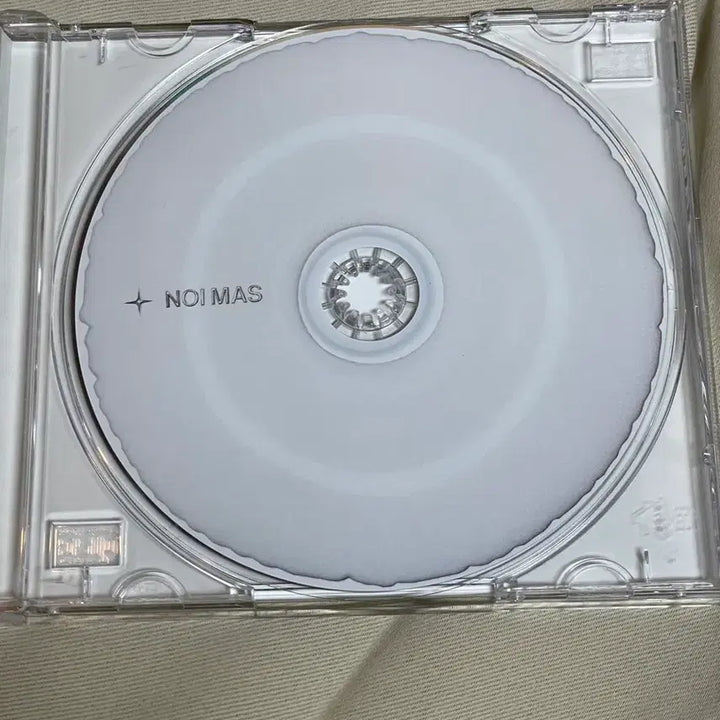 [BUNJANG] meenoi NOIMAS Album (Unsealed, CD) / 미노이 (meenoi) - NOIMAS (개봉품, CD)